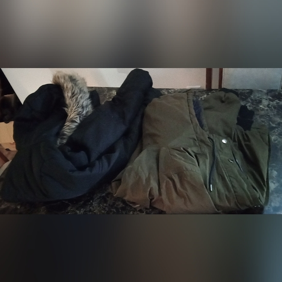 Brands:Bench., Fahrenheit ACTIVE (Black) , and Heart &Soul (Green) - Picture 3 of 5